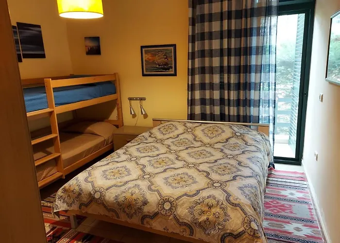 Shtepia E Luleve * ゴーレム